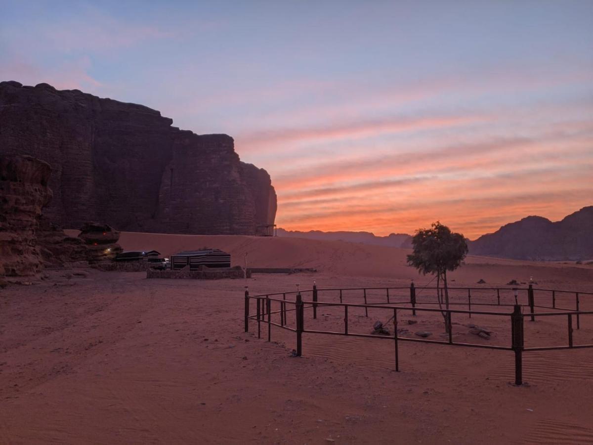 ホテル Sunrise Camp ワディ ・ラム エクステリア 写真